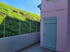 Maison de ville 4 pièces à vendre, avec véranda, cour et garage, VICHY (03)