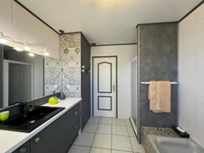 Maison familiale avec piscine – À deux pas du centre de Saint-Rambert