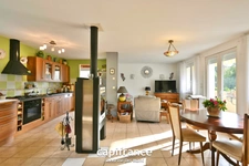  Proche Bourg de Tassin - Maison P7 de 155m² habitables (230m² au sol) 5 chambres - parcelle de 1 560m²  