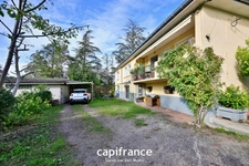  Proche Bourg de Tassin - Maison P7 de 155m² habitables (230m² au sol) 5 chambres - parcelle de 1 560m²  