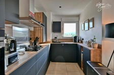 THURINS : Très bel appartement T3 + garage avec vue en dernier étage