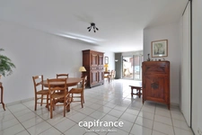 SAINT GENIS LES OLLIERES - Appartement T3 avec grande terrasse, garage et cave 
