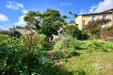 Village house with garden in CHAUSSAN (69)
