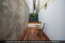 SAINT GENIS LAVAL - Maison de village avec courette et grand garage