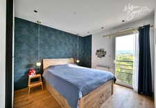 THURINS : Très bel appartement T3 + garage avec vue en dernier étage