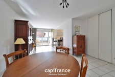 SAINT GENIS LES OLLIERES - Appartement T3 avec grande terrasse, garage et cave 