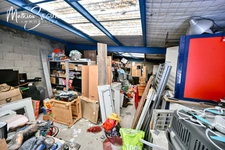 Ensemble immobilier en zone d'activités à St Genis Laval