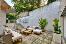 Ensemble immobilier pro/perso à St Genis Laval