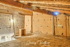GENAY (69) - Grange de 140 m² - 4 pièces - 434 m² de terrain - Fort potentiel
