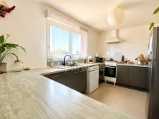 Immeuble à vendre VILLEVEYRAC (34)