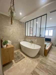 Maison à vendre 4 pièces avec terrasse & garage  VILLEVEYRAC (34)