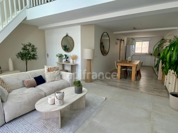 Maison à vendre 4 pièces avec terrasse & garage  VILLEVEYRAC (34)