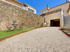 Maison à vendre 4 pièces avec terrasse & garage  VILLEVEYRAC (34)