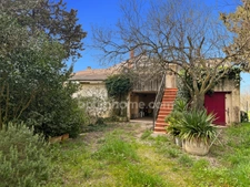 Un authentique mas provençal avec dépendance attenante, à moins de 5 minutes de la gare d'Orange