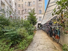 Studio calme et lumineux dans le 18ème arrondissement de Paris, à proximité du métro Guy Moquet