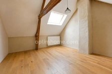 Authentique longère rénovée de 215 m2 – 5 chambres – Terrain arboré de 3000m2 au calme absolu
