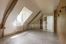 Authentique longère rénovée de 215 m2 – 5 chambres – Terrain arboré de 3000m2 au calme absolu