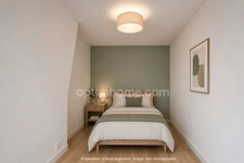 Paris 18ème arrondissement, 2 pièces au calme avec ascenseur et cave, à deux pas des transports