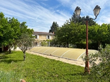 Un authentique mas provençal avec dépendance attenante, à moins de 5 minutes de la gare d'Orange