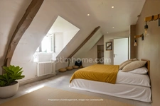 Authentique longère rénovée de 215 m2 – 5 chambres – Terrain arboré de 3000m2 au calme absolu