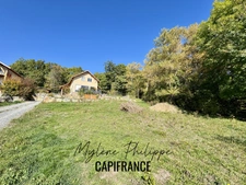 Terrain constructible de 514 m² – CHORGES (05)