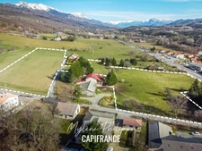 À vendre – Terrain constructible au “Hameau du Grand Pré”, sur la commune de La Rochette