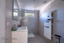 Maison T5 entièrement rénovée avec piscine