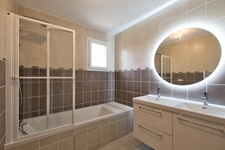 Maison T5 à vendre à Manosque Village - surface utile d'environ 220 m²