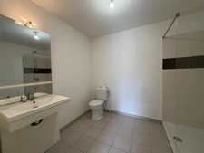 Appartement T1 PMR avec jardinet et place de stationnement à MIRAMAS (13)