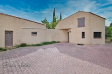 Maison T7 à vendre VITROLLES village avec piscine