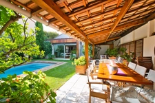 Maison de charme - T6 à vendre avec jardin, piscine, garage et atelier à Istres ( 13)