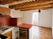 Maison de ville à Sénas T3 avec garage. 