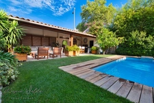 Maison de charme - T6 à vendre avec jardin, piscine, garage et atelier à Istres ( 13)
