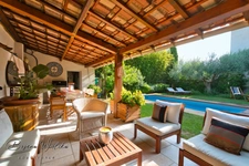 Maison de charme - T6 à vendre avec jardin, piscine, garage et atelier à Istres ( 13)