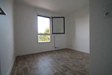 A louer LE PELLERIN (44), Appartement T4 Lumineux avec terrasse et stationnements