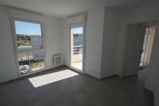 A louer ROGNAC (13), T2 Lumineux avec Terrasse