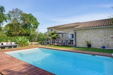 MAGNIFIQUE MAISON EN PIERRE DE 210 M² AVEC PISCINE, GARAGE ET BOULODROME – PROCHE ST EMILION & BORDEAUX