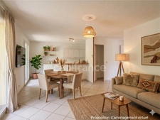 Charmante maison de plain-pied de 71 m² avec véranda, garage, jardin et panneaux photovoltaïques
