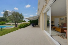 Maison 139m² avec piscine, grand garage indépendant, terrasse et vue spectaculaire