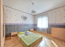 Maison Familiale 4 chambres - 187m² à Villegouge, avec studio et garage - Grand Jardin