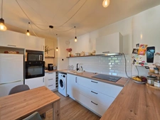 Appartement T2 46m² entièrement rénové, avec parking privatif, à 5min à pied du centre-ville