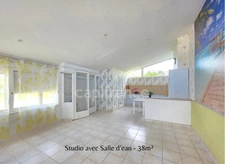 Maison Familiale 4 chambres - 187m² à Villegouge, avec studio et garage - Grand Jardin