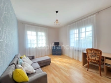 Maison Familiale 4 chambres - 187m² à Villegouge, avec studio et garage - Grand Jardin