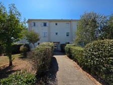 Appartement T2 46m² entièrement rénové, avec parking privatif, à 5min à pied du centre-ville