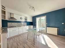 Maison Familiale 4 chambres - 168m² à Villegouge, avec studio et garage - Grand Jardin