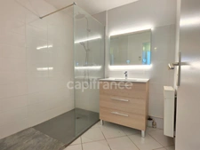 Charmante maison de plain-pied de 71 m² avec véranda, garage, jardin et panneaux photovoltaïques
