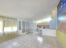Maison Familiale 4 chambres - 168m² à Villegouge, avec studio et garage - Grand Jardin