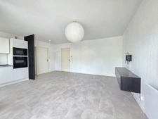 Appartement T3 lumineux avec balcon, 1 place de parking sécurisé et tout à pied – Idéal résidence principale ou investissement