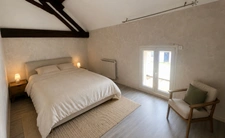 ENSEMBLE IMMOBILIER 410 m2 + 470 m2 dépendances sur 3600m2 2 maisons 1 appartement à VARENNES LES NARCY (58) proche LA CHARITE SUR LOIRE, POUILLY SUR LOIRE, COSNES SUR LOIRE, NEVERS