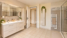 Maison de charme 180 m² avec piscine et 260 m² de dépendances – Potentiel gîtes – Proche Nevers la Charité-sur-Loire et Pougues-les-Eaux